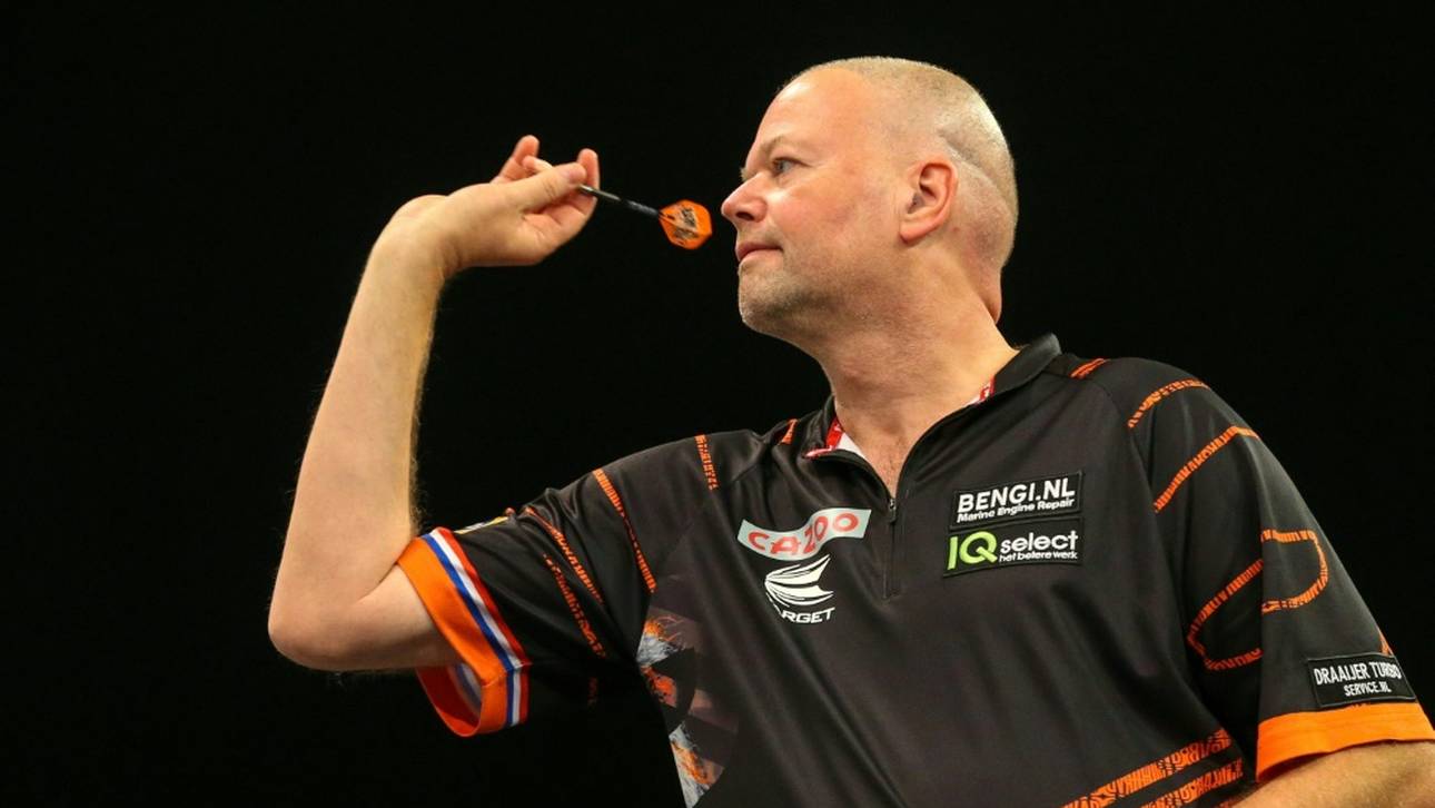 Darts-WM: Rückkehrer van Barneveld zieht in zweite Runde ein