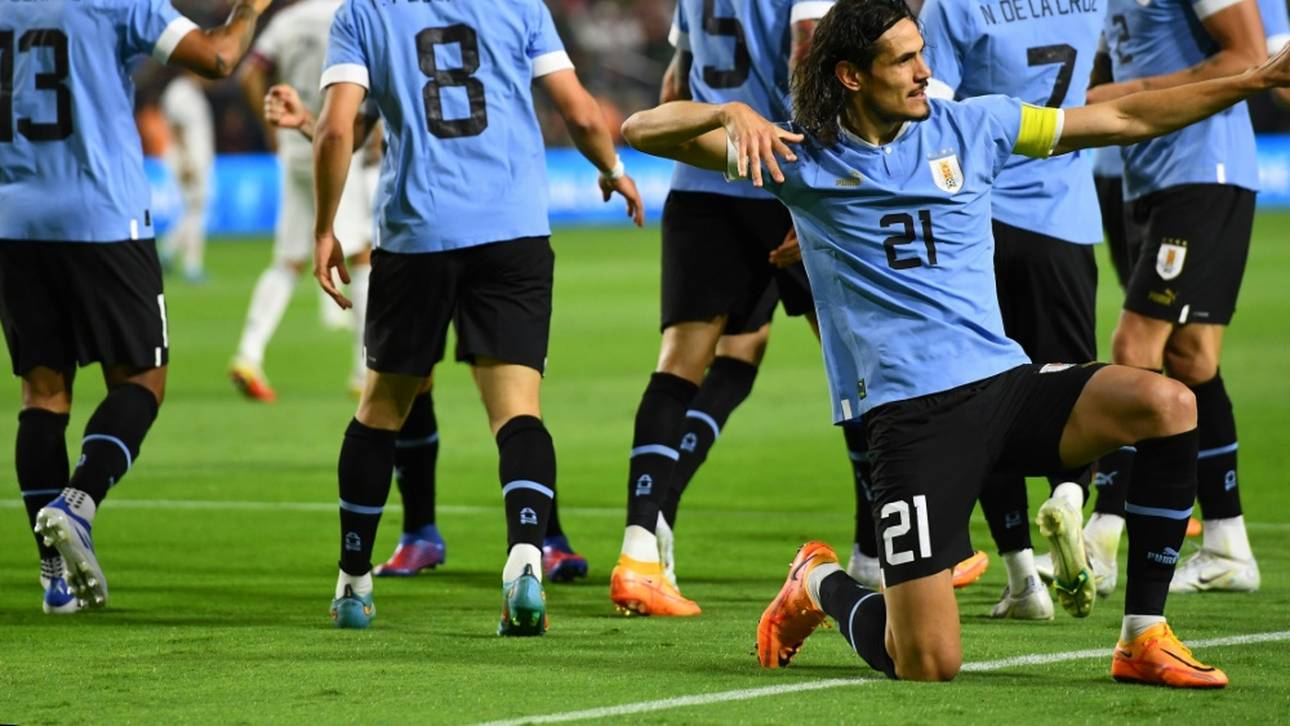 Cavani-Show bei Uruguays Sieg