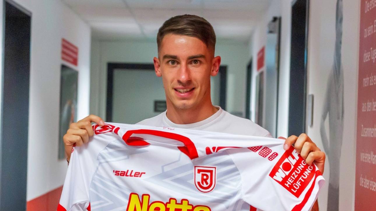 Regensburg holt Stürmer