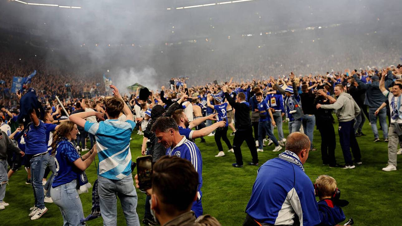 Eine Fan-Party in Königsblau