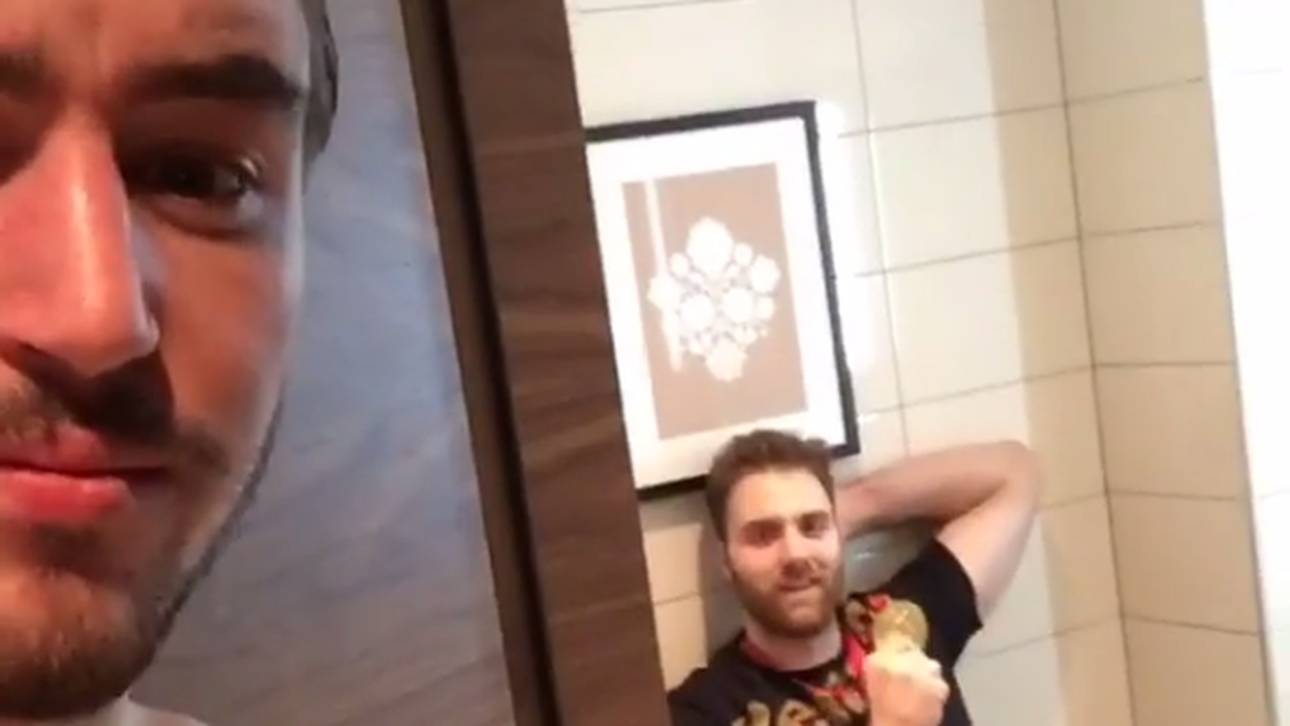 ‚Wolff of Germany‘ feiert auf dem Klo