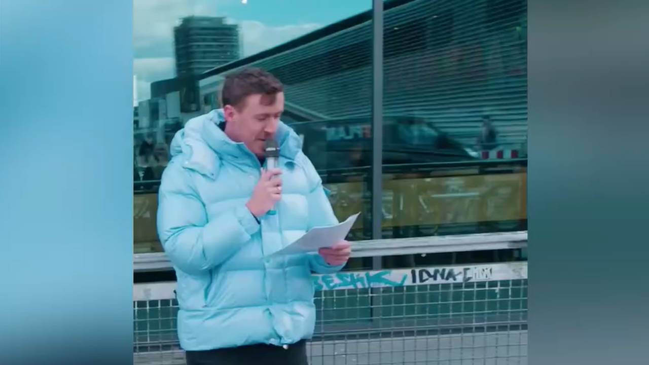Max Kruse glänzt nach seinem Paderborn-Aus mit kurioser Gesangseinlage