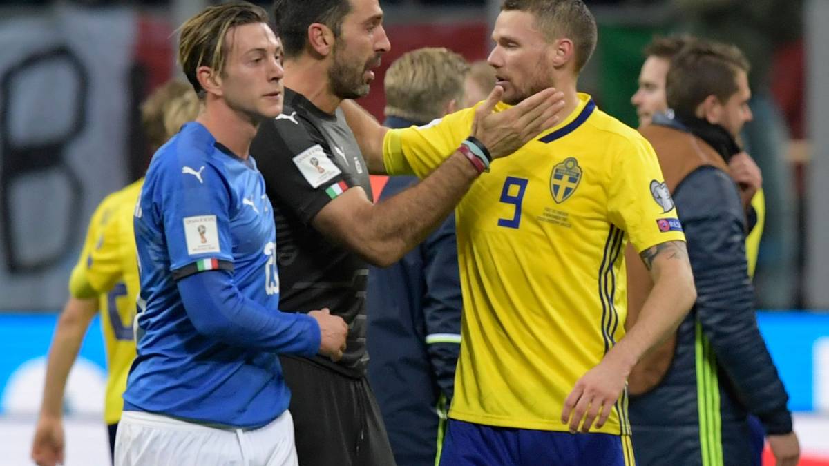 "Svt.se" (Schweden) "Wunder in Mailand - Schweden für Fußball-WM qualifiziert. Der unmögliche Traum wurde wahr, trotz fünf Minuten Nachspielzeit. Schweden gelang es, den Stürmen zu widerstehen und ein 0:0 gegen Italien zu erreichen."