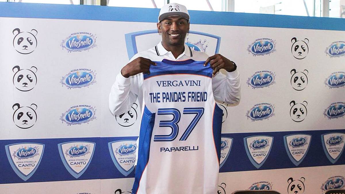 World Peace hatte bereits von 2009 bis 2013 bei den Lakers gespielt und wurde mit dem Team um Kobe Bryant 2010 NBA-Champion. Nach einem Zwischenstopp bei den New York Knicks 2013/14 war der Forward unter dem Namen Pandas Friend zuletzt in China und zuletzt in Italien aktiv