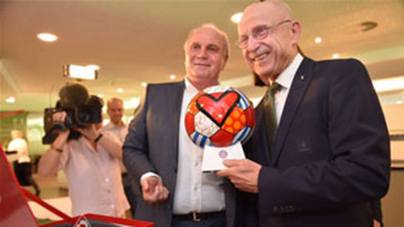 Lemke feiert mit Ex-Feind Hoeneß