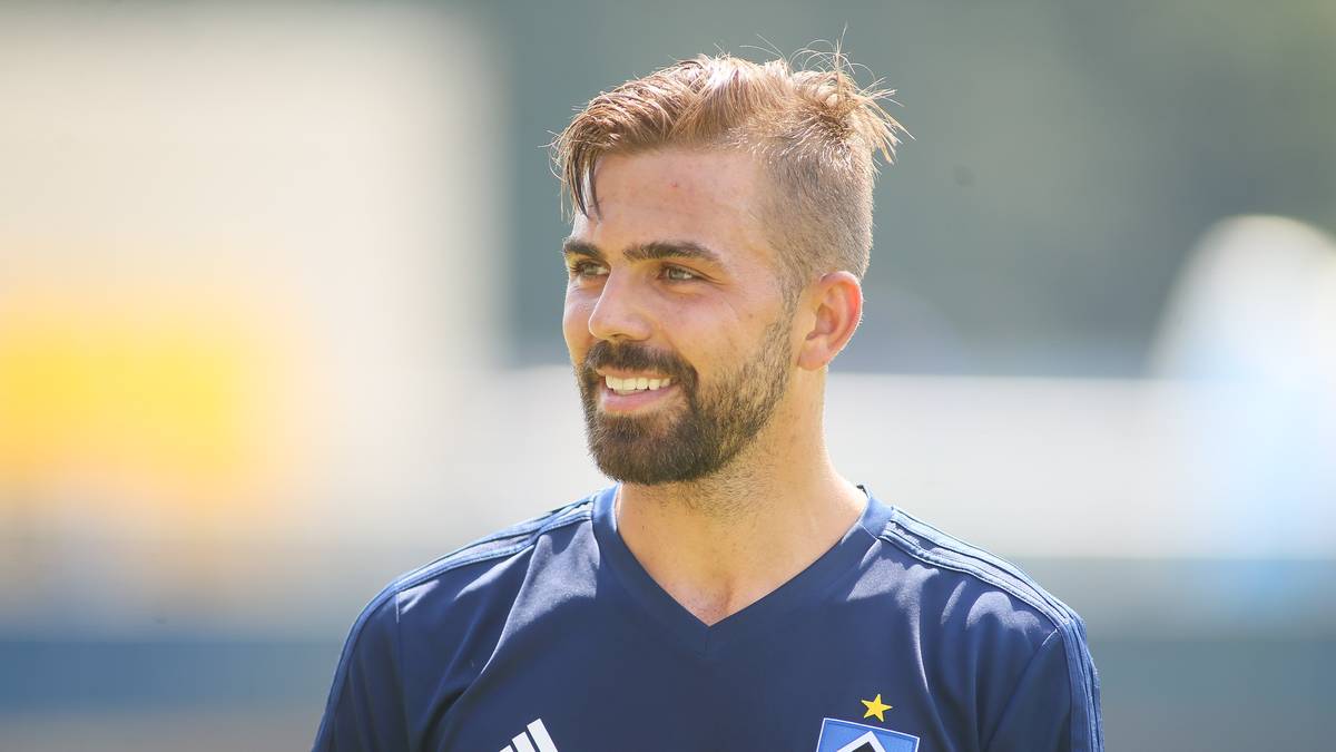 Die besten Karten hat bisher Neuzugang LUKAS HINTERSEER (von Bochum/ablösefrei), wobei BOBBY WOOD (26) auch bei HSV-Coach Hecking schon punkten konnte. Ex-Bayern-Talent MANUEL WINTZHEIMER (20) muss sich zur Vorsaison deutlich steigern, hat aufgrund seines Alters und seines Potenzials aber auch noch Zeit