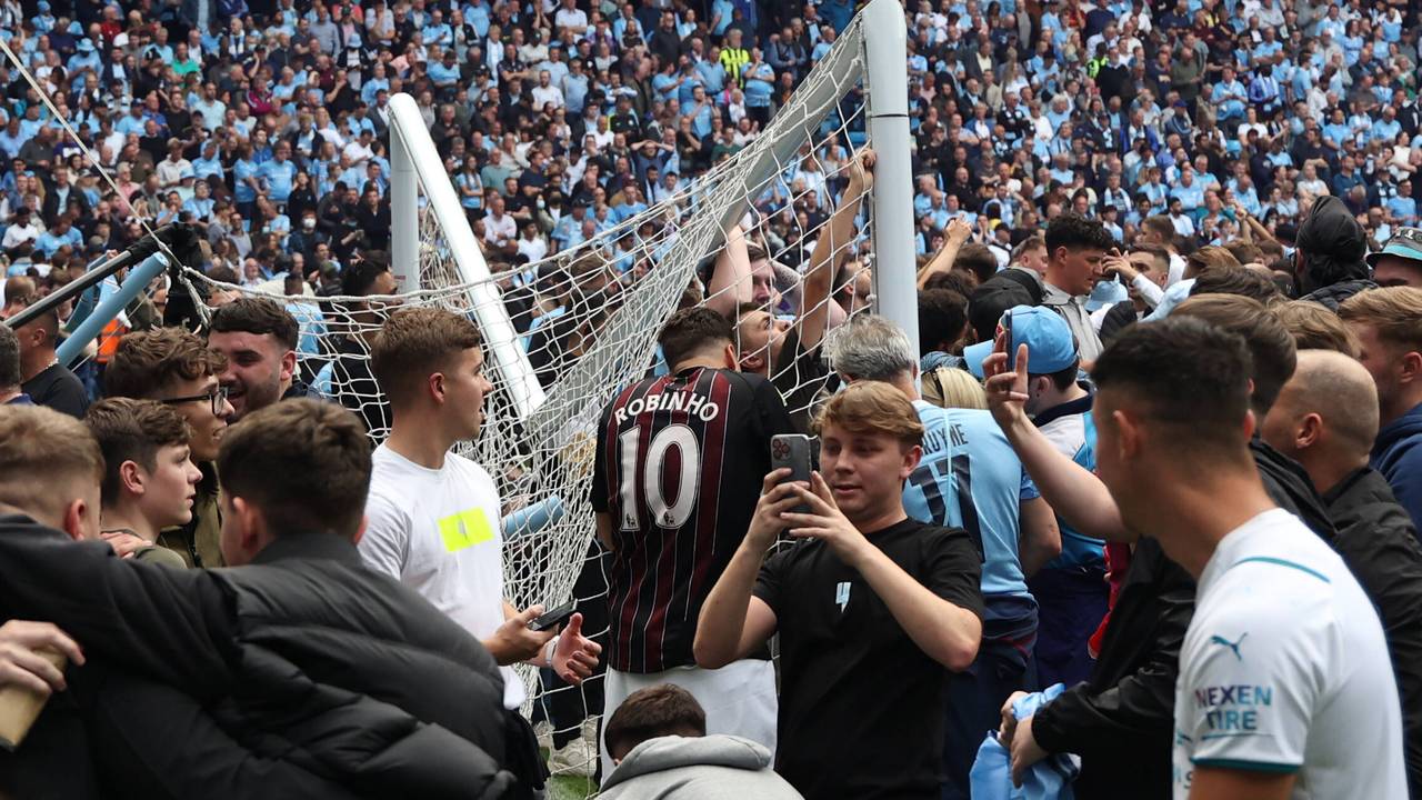 Manchester City muss Geldstrafe zahlen für Platzsturm nach der Meisterschaft