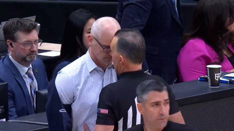 Das March-Madness-Turnier ist eines der spektakulärsten Basketball-Events der Welt. Nach einem Buzzer Beater steht UConn-Coach Dan Hurley plötzlich Kopf an Kopf mit dem Referee. 