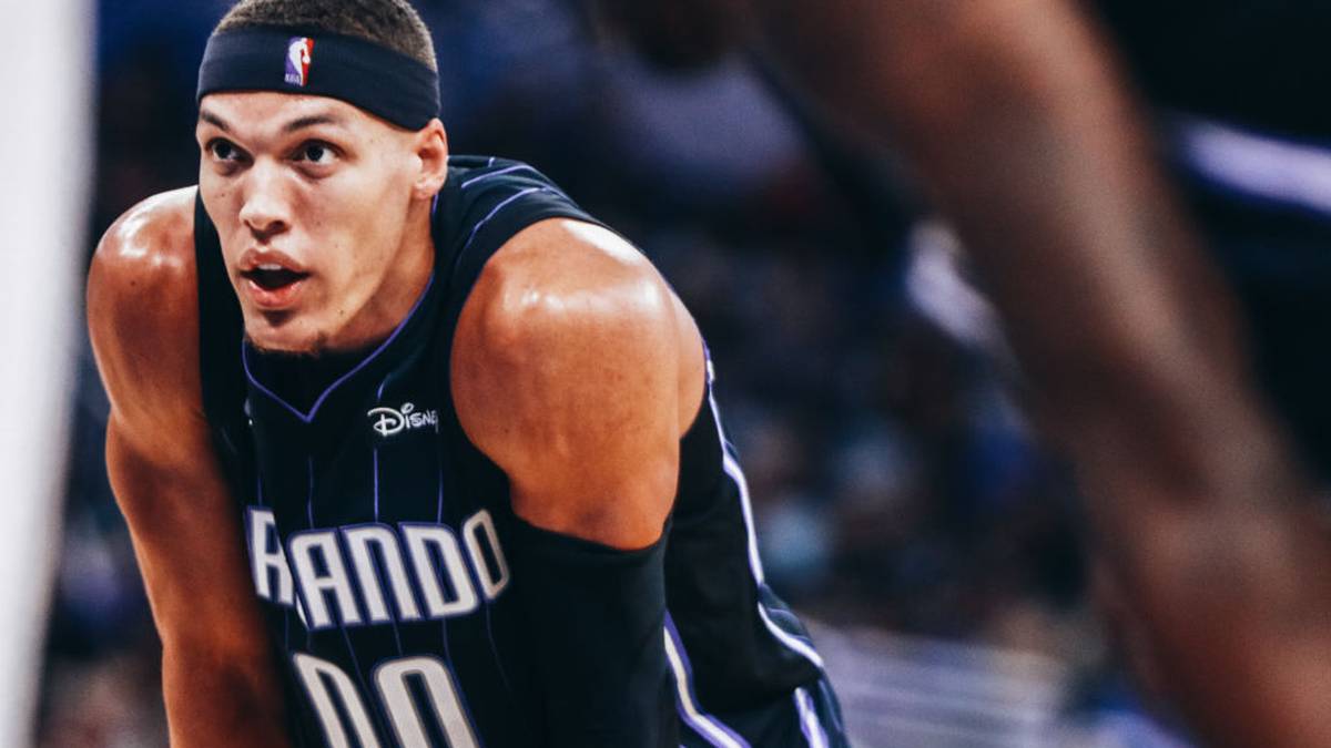 AARON GORDON (Orlando Magic): Der 24-Jährige verfügt trotz durchwachsener Saisonleistung über ein großes Potenzial. Laut US-Medien haben die San Antonio Spurs Interesse und könnten ihn traden und zwar gegen ...