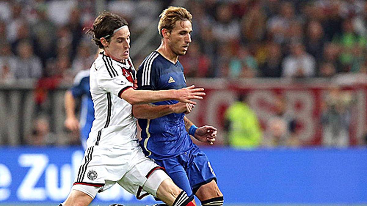 SEBASTIAN RUDY (ab 71.): Fügte sich für Kroos auf der Sechs ballsicher und umsichtig ein. Auch um das Spiel nach vorne bemüht. SPORT1-Note: 3,5
                  
                  
                  
                  
                  
                  
                  
                  
                  