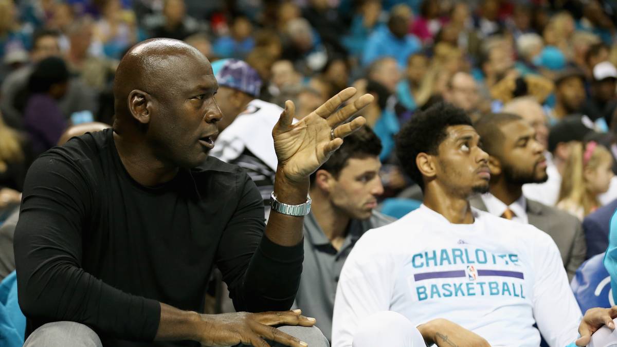 Michael Jordan konnte definitiv zufrieden sein mit seinen Hornets. Ein Sieg fehlte zu Rang drei im Osten. Marvin Williams und Nicolas Batum konnten gehalten werden, Courtney Lee, Jeremy Lin und Al Jefferson allerdings nicht. Charlotte ist einer von vielen Playoff-Kandidaten im Osten