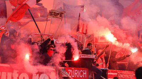 Im Derby gegen Nürnberg zündeten die Bayern-Fans massenhaft Pyrotechnik