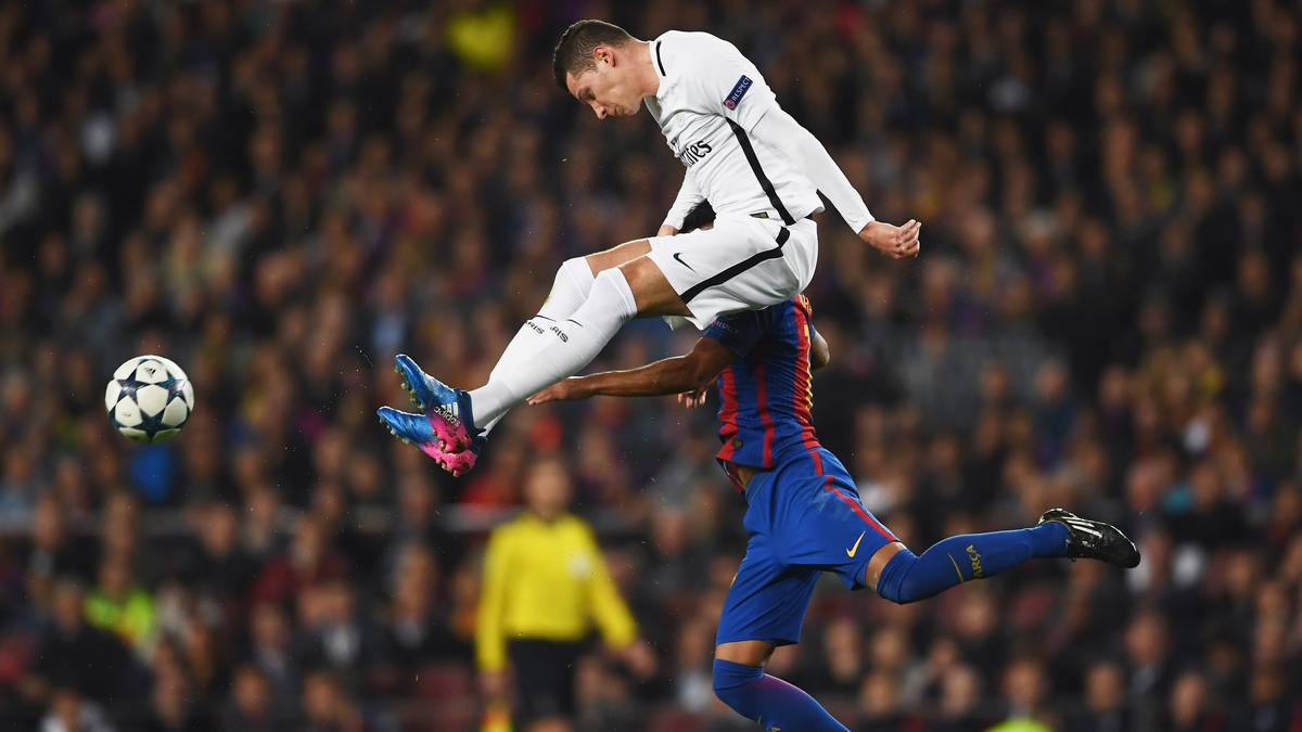 JULIAN DRAXLER (bis 75.): Forderte nach einem Handspiel von Mascherano nach seinem Dribbling Elfmeter, leistete sich einen Schubser gegen Messi und sah Gelb. Sorgte in seinem Team für die meiste Torgefahr. Vor dem Einbruch ausgewechselt  - SPORT1-Note: 4