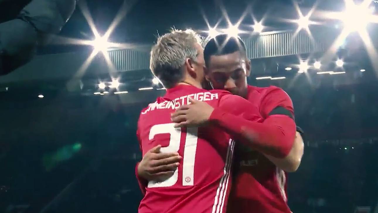 United-Hommage an Schweinsteiger