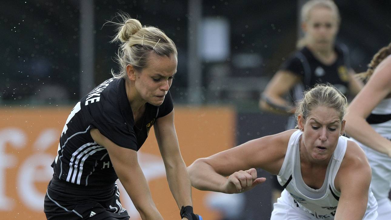 Hockey-Frauen gewinnen irres Spiel
