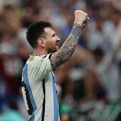 Box-Star droht Messi: „Er sollte lieber zu Gott beten ..."