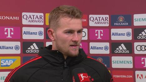 Beim Unentschieden der Bayern gegen Frankfurt gibt Matthijs de Ligt zu, dass dieser Fehler auf seine Kappe geht. 