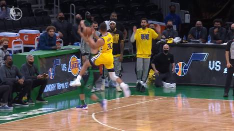 Die Warriors unterliegen in einem offenen Schlagabtausch den Boston Celtics. Den Glanzpunkt setzt Superstar Steph Curry.