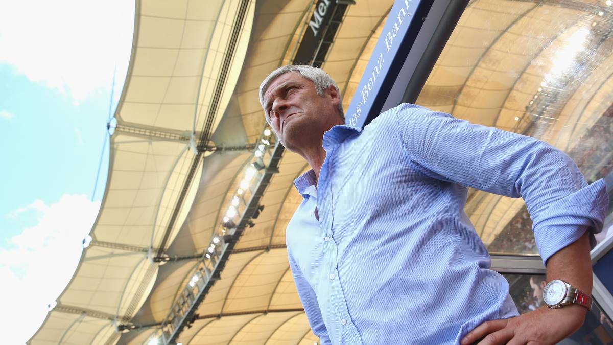 ARMIN VEH (1.7.2014 - 23.11.2014): So kommt es zur Rückkehr eines alten Bekannten: Armin Veh kehrt zu Saisonbeginn 2014/15 an den Neckar zurück. Mit ihm werden Erinnerungen an bessere Zeiten wach