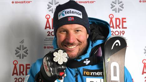 FIS World Ski Championships - Men's Downhill Aksel Lund Svindal belohnt sich in seinem letzten Rennen mit Silber. Nur ein Landsmann verdirbt das goldene Happy End