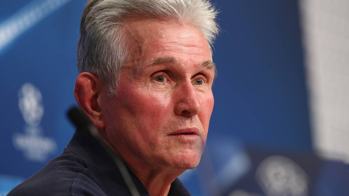 "Seien wir realistisch: Es geht nicht um den Gruppensieg, es geht ums Prestige. Wir wollen zeigen, dass Bayern nicht nur eine große Historie hat: Wir wollen zeigen, dass wir uns auf Augenhöhe mit einer Mannschaft befinden, die im letzten Jahr 500 Millionen Euro investiert hat", gab Heynckes die Richtung vor