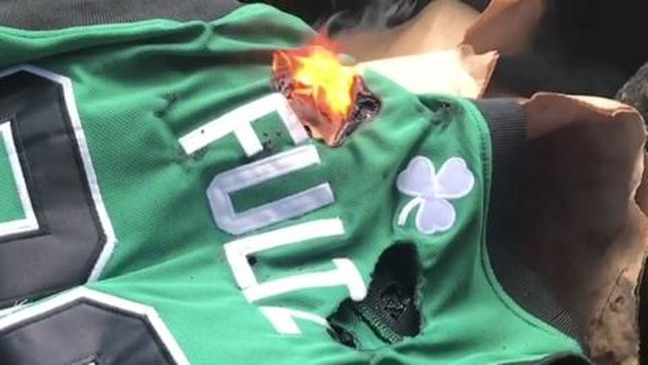 Celtics-Trade: Fan verbrennt Trikot