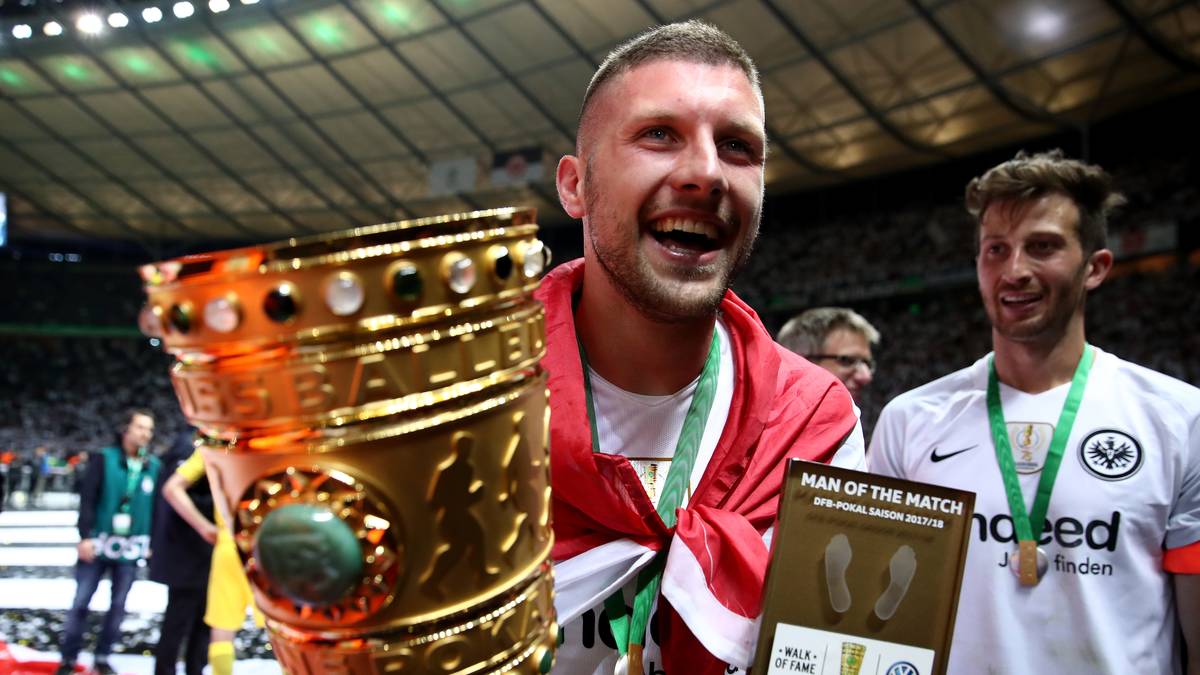 Ante Rebic (l.), 24, Kroatien