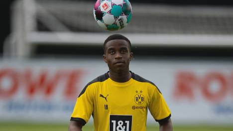 Weltfußballer Lionel Messi hat den FC Barcelona für die Art und Weise der Verabschiedung seines langjährigen Teamkollegen und besten Freundes Luis Suárez heftig kritisiert.