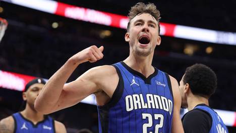 Franz Wagner beeindruckt in den Playoffs der NBA. Der Ältere der beiden deutschen Brüder singt ein Loblied auf ihn.