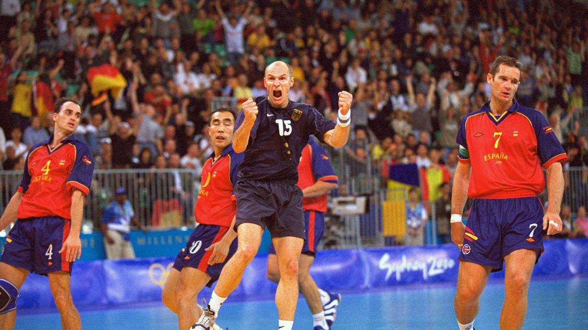 PLATZ 20: BERND ROOS (M., 500 Tore in 130 Spielen) - Rechtsaußen