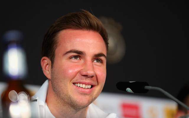 Mario Gotze Von Borussia Dortmund Gewinnt Buch Publikumspreis