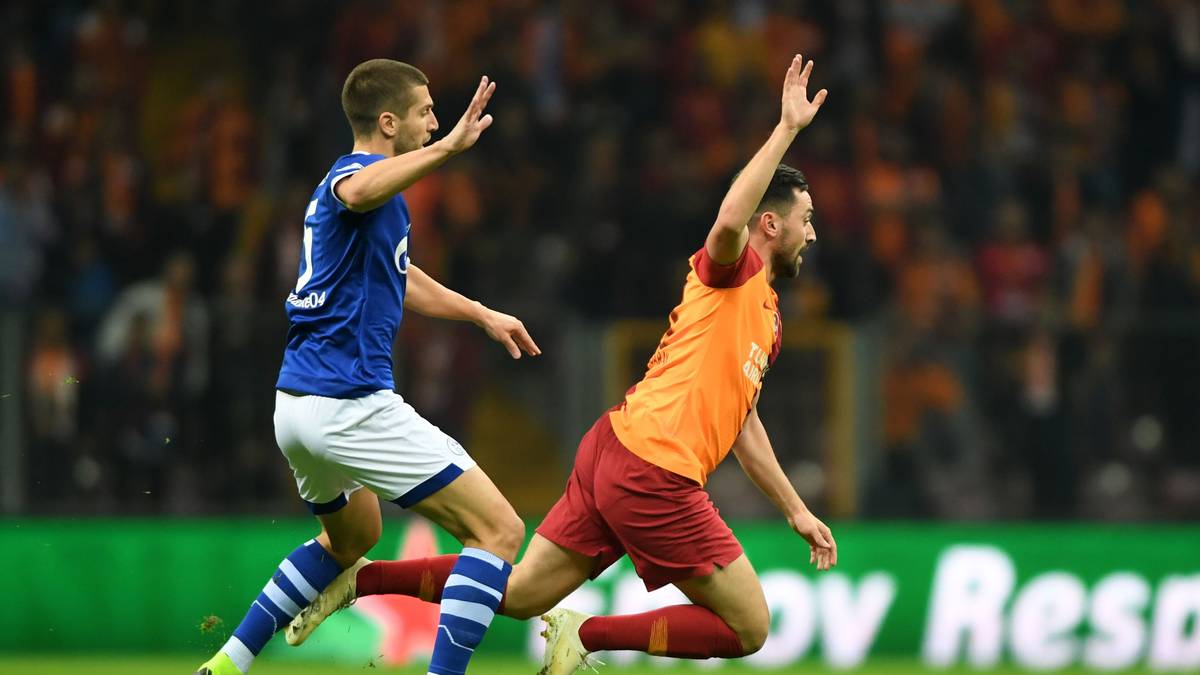 MATIJA NASTASIC: Hatte seine Abwehrseite meist im Griff, in den richtigen Momenten Ruhe ins Spiel gebracht. Starke Zweikampfquote. SPORT1-Note: 2