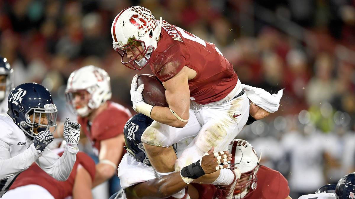 8. CAROLINA PANTHERS - CHRISTIAN MCCAFFREY (Running Back, Stanford): Da Fournette bereits weg war, könnte sich McCaffrey zum kongenialen Partner im Backfield für Cam Newton entwickeln. Denn der Allrounder ist auch ein exzellenter Receiver. Mit seiner Explosivität ist er auch im Return wichtig. Die Frage ist: Kann er ein NFL-Runner mit 25-30 Läufen pro Spiel sein?