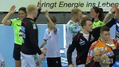 Die Highlights der Partie TVB Stuttgart - SC Magdeburg aus der Handball-Bundesliga im Video.