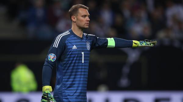 HAMBURG, GERMANY - SEPTEMBER 06: Goalkeeper Manuel Neuer of Germany reacts during the UEFA Euro 2020 qualifier match between Germany and Netherlands at Volksparkstadion on September 06, 2019 in Hamburg, Germany. (Photo by Alex Grimm/Bongarts/Getty Images)