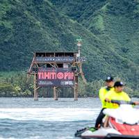 Im Zwist um die Surfwettbewerbe bei den Olympischen Sommerspielen 2024 kommt es zu einem Kompromiss.