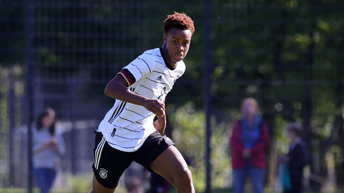 Assan Ouedraogo: Unter Trainer Christian Wück spielte er im zentralen Mittelfeld eine tragende Rolle beim Europameistertitel der deutschen U17 und erzielte im Finale gegen Frankreich als letzter Spieler den Treffer zum 5:4-Sieg im Elfmeterschießen.