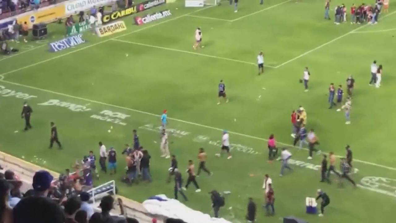 Mexiko: Massive Krawalle bei der Partie FC Queretaro - Atlas Guadalajara