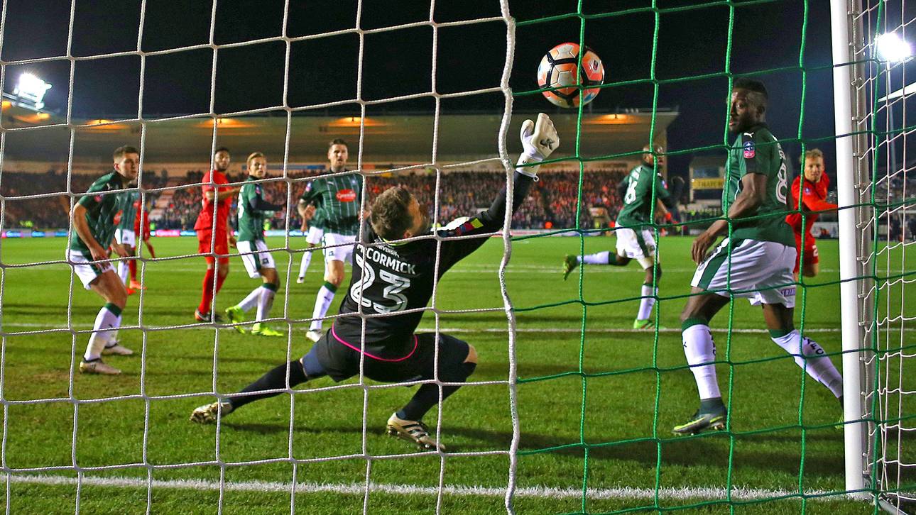 Liverpool wendet Pokal-Blamage ab