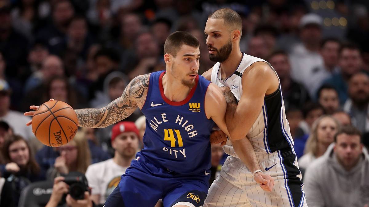 JUANCHO HERNANGOMEZ: Der Spanier verfügt vor allem über starke Defensivqualitäten, steuerte aber mit 5,8 Punkten im Schnitt auch etwas aufs Scoreboard bei. In der kommenden Saison könnte er aber aufgrund der Vielzahl an Forwards etwas an Spielzeit einbüßen
