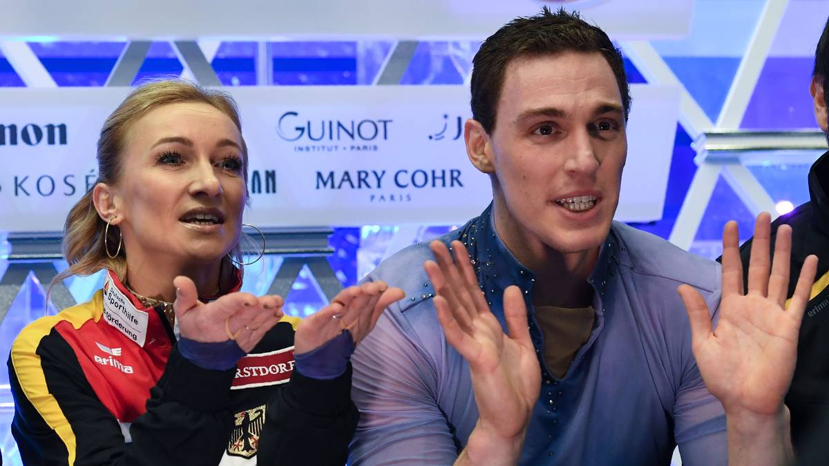 EISKUNSTLAUF - ALJONA SAVCHENKO/BRUNO MASSOT (Paarlauf): Medaillenfavoriten