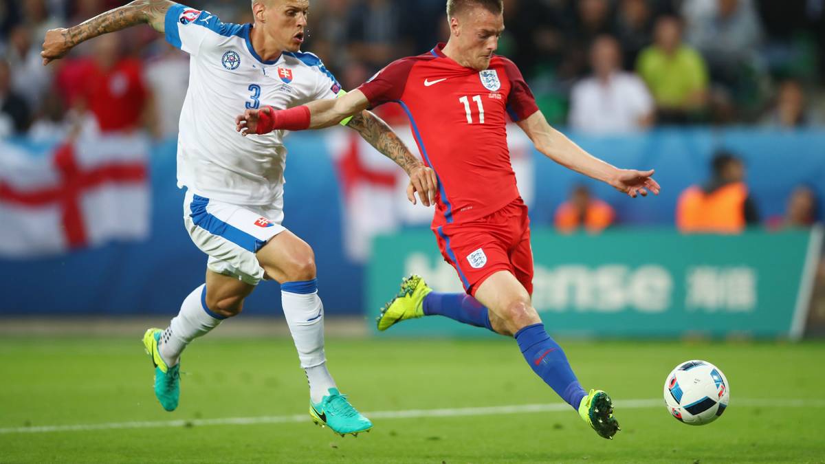 Jamie Vardy hat die erste große Chance für England