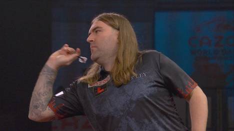 Ryan Searle lässt gegen Adam Gawlas nichts anbrennen und zieht mit einem 3:0 Sieg in die dritte Runde ein. Dort trifft Brite auf Jose de Sousa.