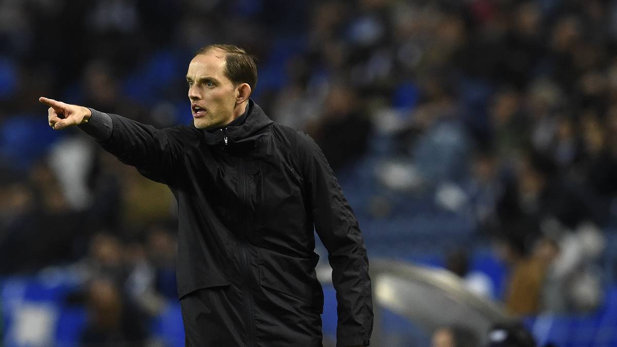 Thomas Tuchel wirkt wie immer sehr engagiert an der Seitenlinie. Doch großer taktischer Finessen bedarf es nicht. Dafür ist Porto zu ungefährlich