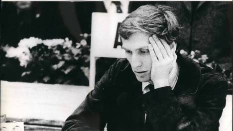 Bobby Fischer wurde als erster US-Amerikaner Schach-Weltmeister, besiegte den Russen Boris Spasski 
