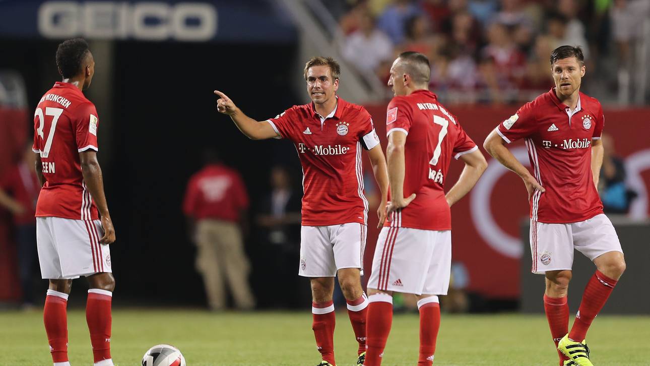 Lahm nimmt sich Ribery zur Brust