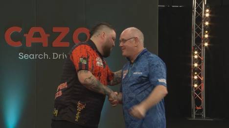 Michael Smith macht alles klar im letzten Leg zum Sieg. Smith holte schon früh die ersten Check Outs wodurch White keine Chance mehr hatte ranzukommen. 