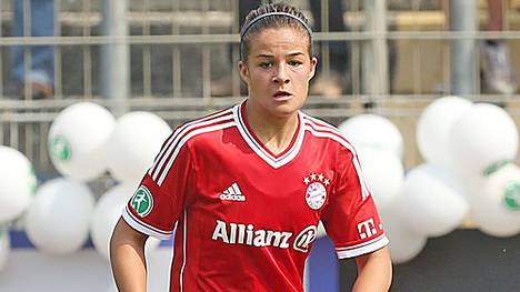 Lena Lotzen spielt seit 2010 für den FC Bayern