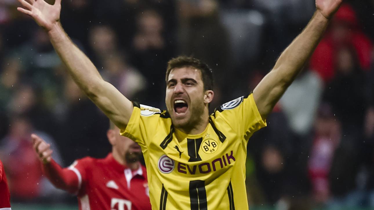 Sokratis in England heiß begehrt?