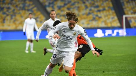 Luka Modric droht mit Real Madrid das Vorrunden-Aus in der Champions League